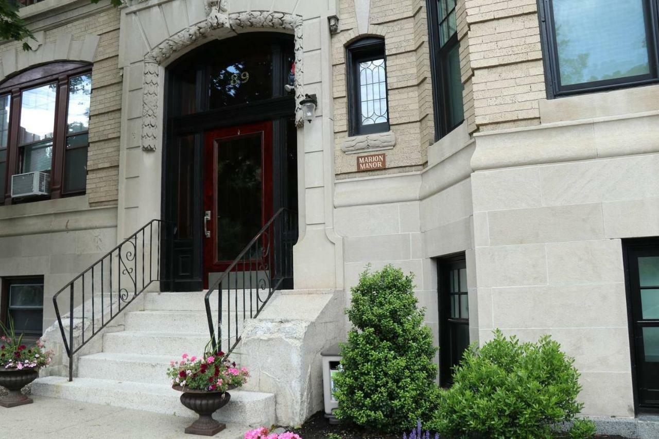 Apartment A Stylish W/ A Queen Bed, Heated Floors.. #35 Brookline